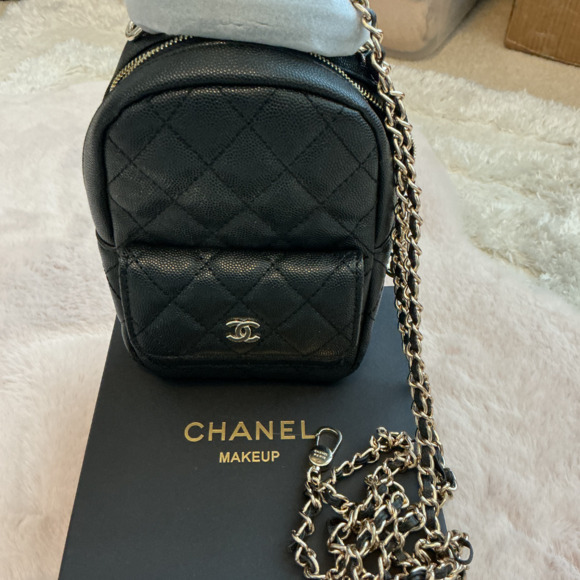 GWP CHANEL BEAUTE CROSSBODY BACKPACK WITH GIFT BOX - Picture 2 of 5